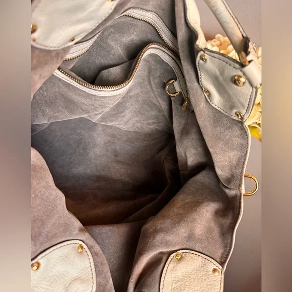 Louis Vuitton Mahina XL bag - Picture 7 of 12